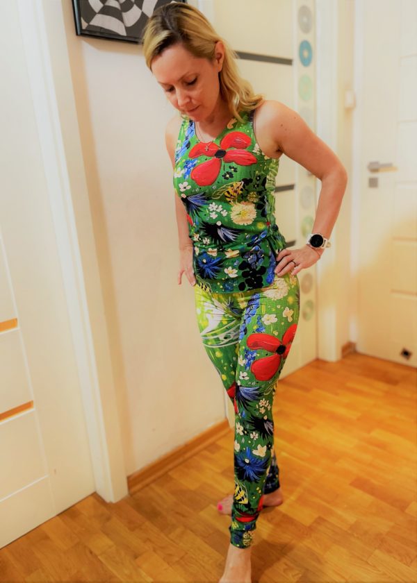 Legginsy długie damskie z kolekcji wiosennej ,,Łąka kwietna''- produkt szyty na miarę